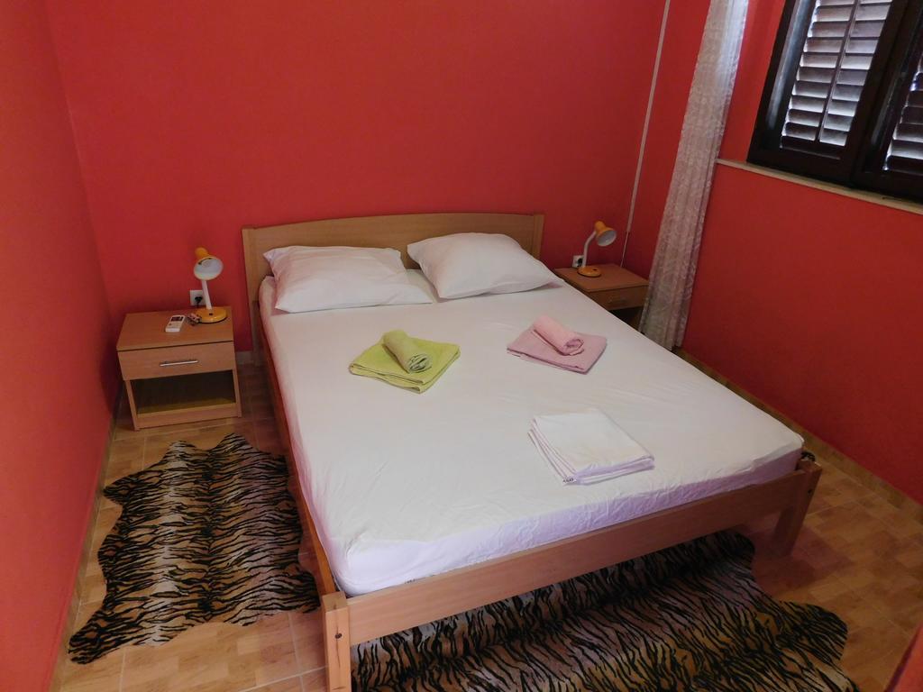 Apartments Kalafatović Drace Bagian luar foto