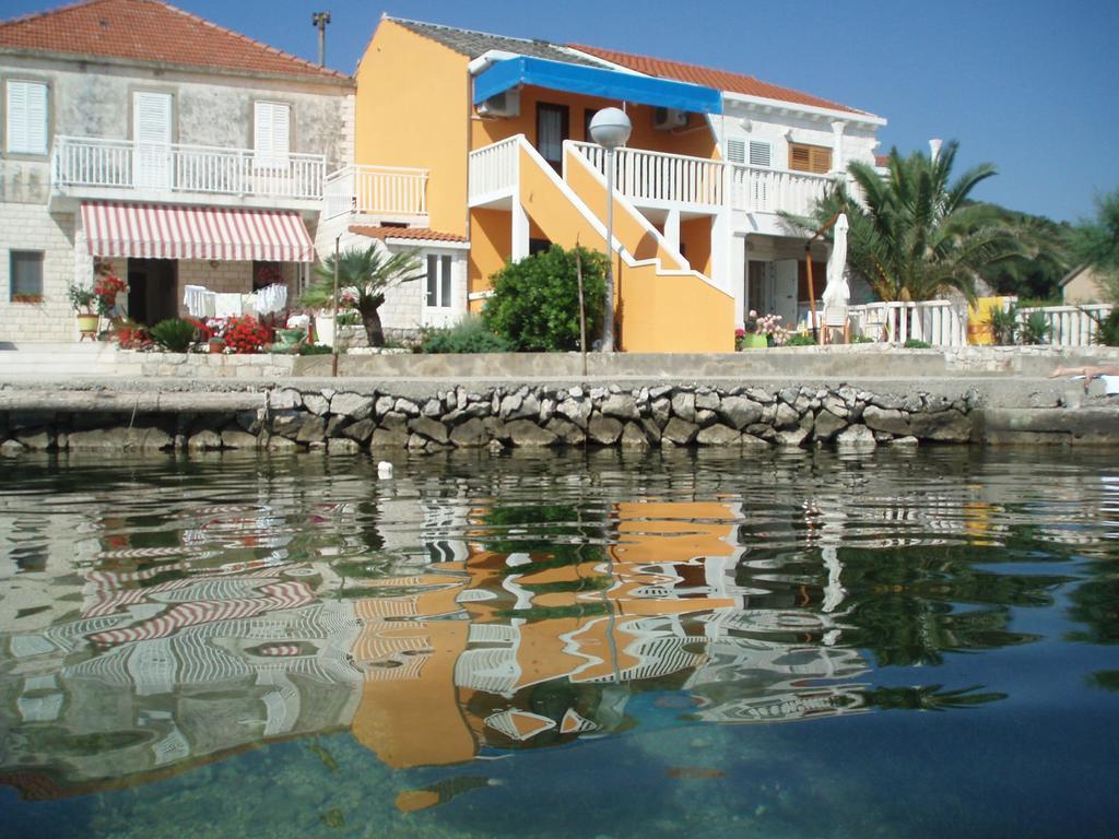 Apartments Kalafatović Drace Bagian luar foto